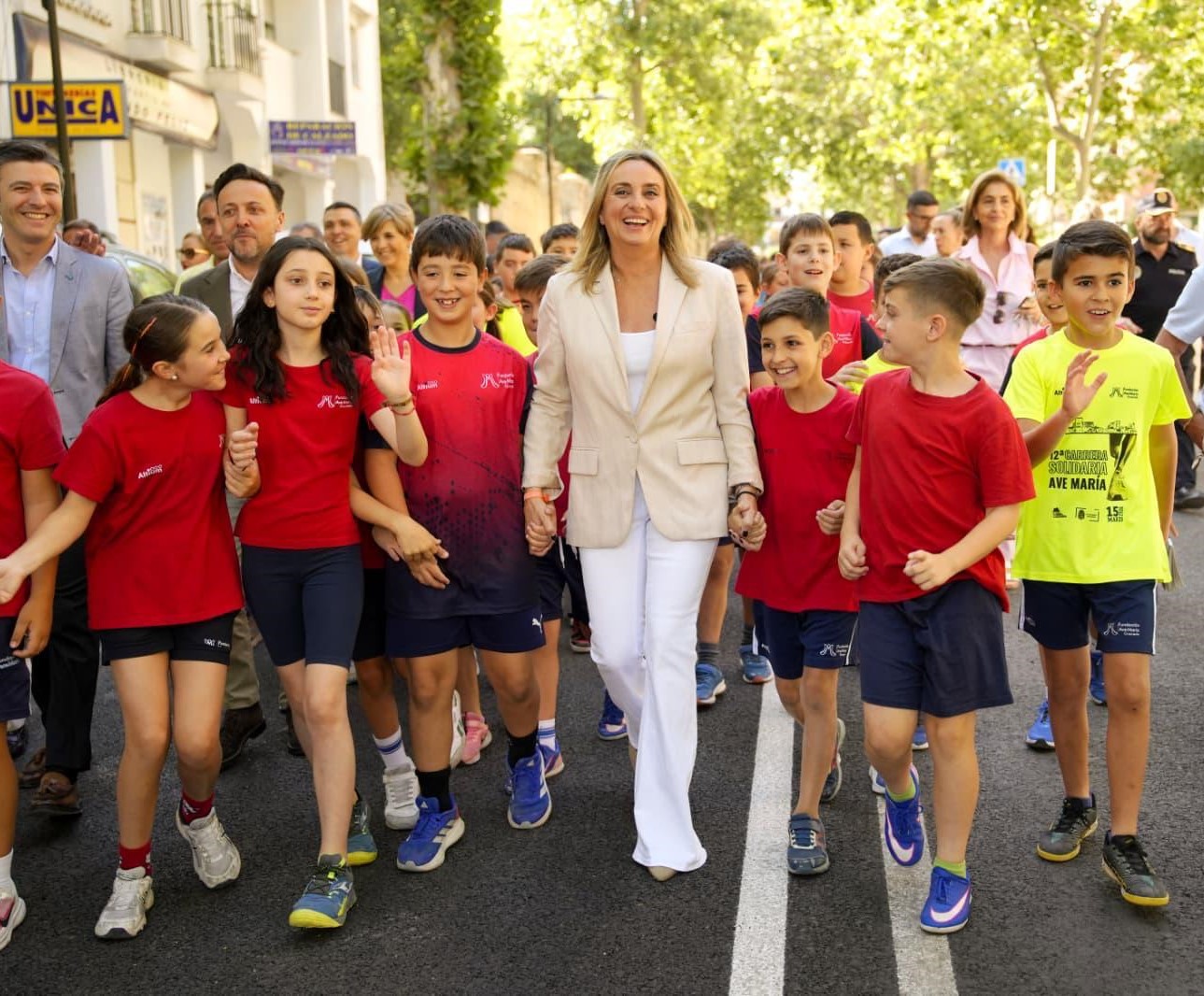&copy;Ayto.Granada: Granada inaugura la nueva Avenida de Cervantes, convertida en la prolongaci�n natural del Paseo del Sal�n hacia el distrito Genil, con el peat�n como protagonista 